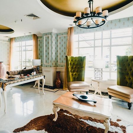 Reddoorz Premium @Jalan Jendral Sudirman Palembang Otel Dış mekan fotoğraf