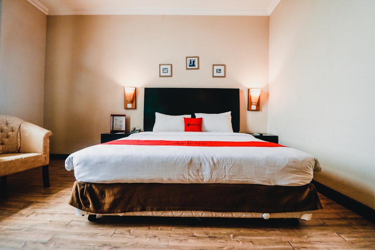 Reddoorz Premium @Jalan Jendral Sudirman Palembang Otel Dış mekan fotoğraf
