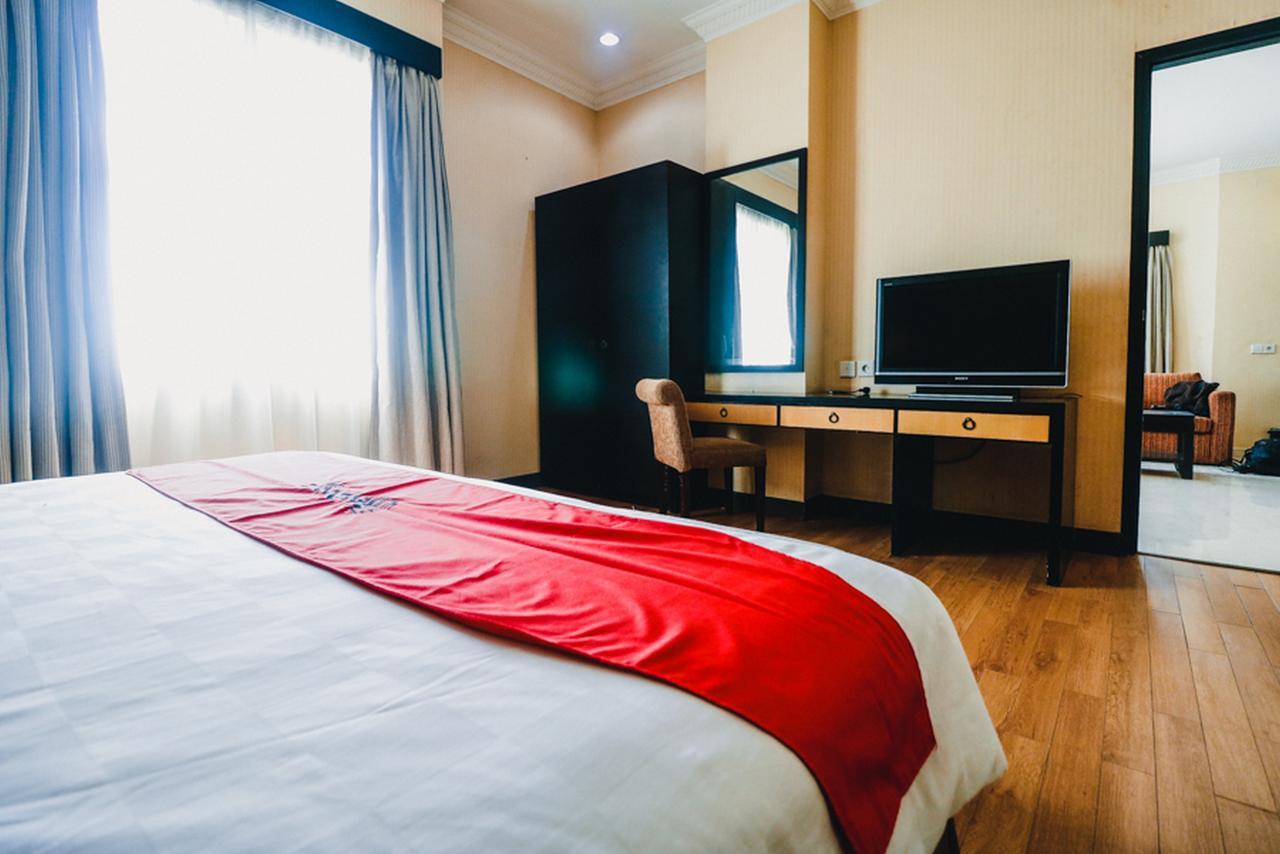 Reddoorz Premium @Jalan Jendral Sudirman Palembang Otel Dış mekan fotoğraf