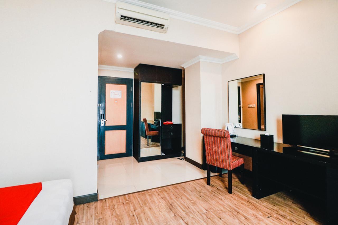 Reddoorz Premium @Jalan Jendral Sudirman Palembang Otel Dış mekan fotoğraf