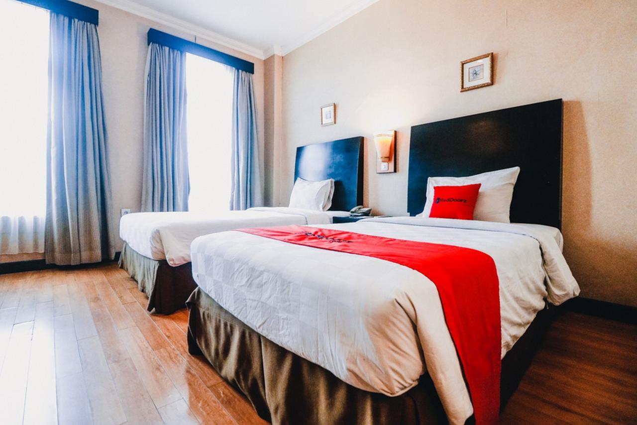 Reddoorz Premium @Jalan Jendral Sudirman Palembang Otel Dış mekan fotoğraf